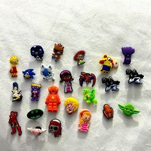 Disney Assortment of Gibbets